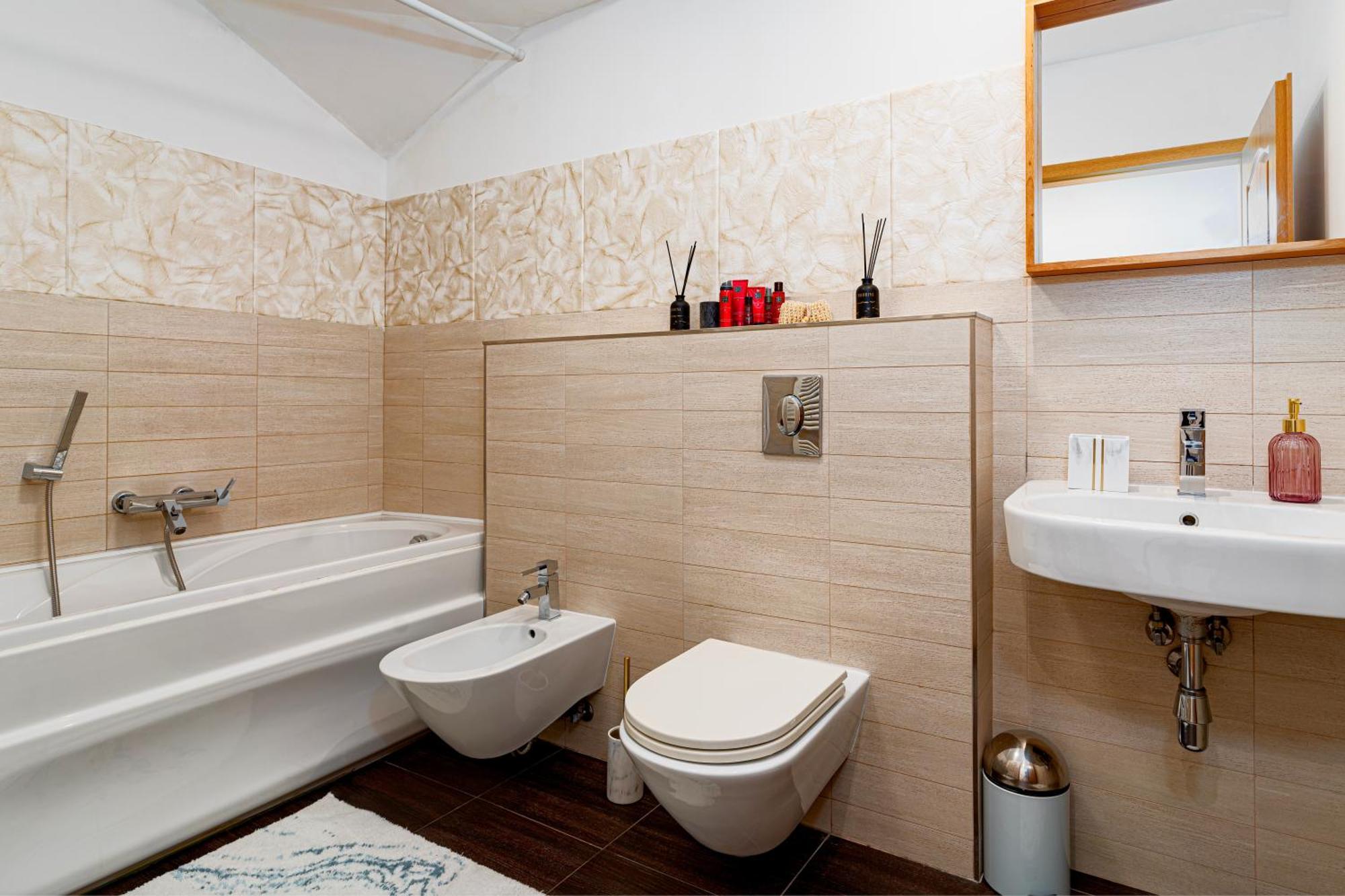 Golden River Apartment Praga Exterior foto
