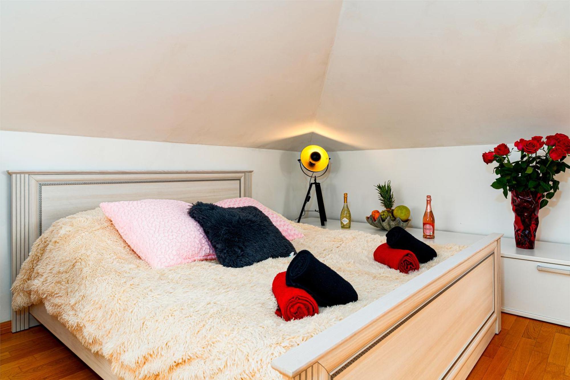 Golden River Apartment Praga Exterior foto